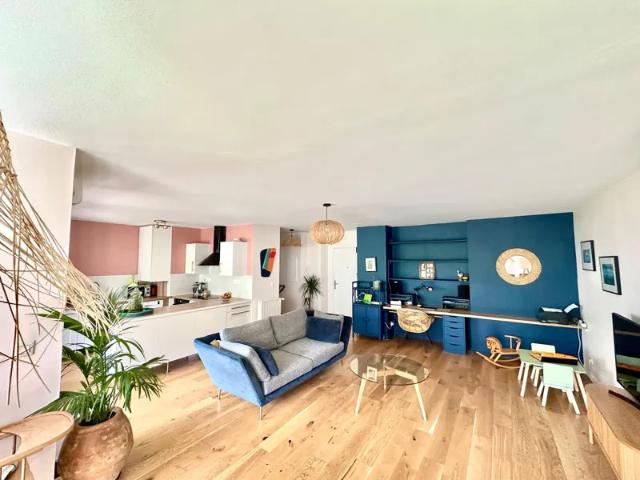 Location Appartement Rue Charlie Chaplin, Villeurbanne