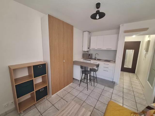 Location Appartement Rue Charpentier, Bordeaux
