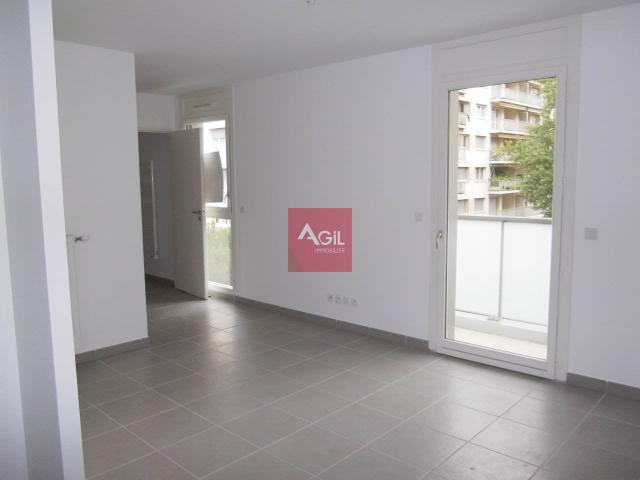 Location Appartement Rue Charrel, Grenoble