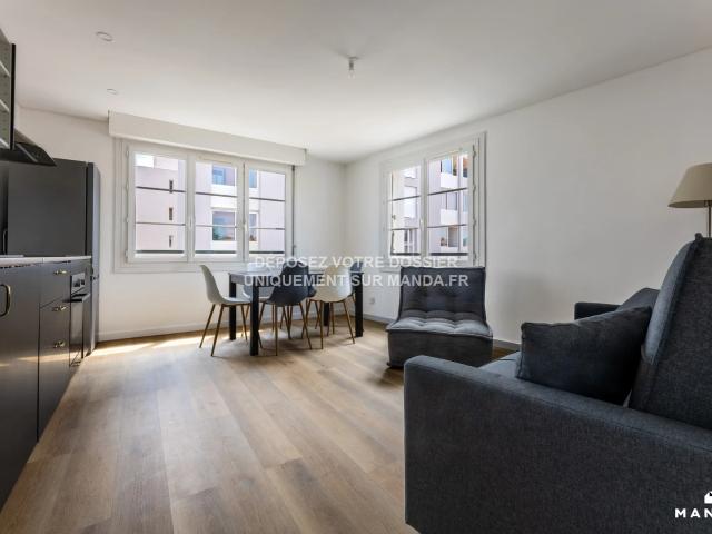 Location Appartement Rue Charrier, Nîmes