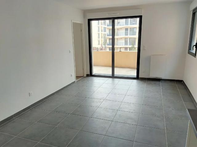 Location Appartement Rue Châteaubriand, Pessac