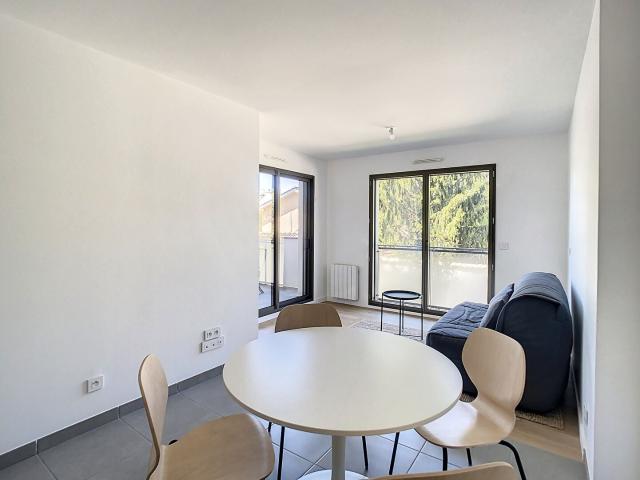 Location Appartement Rue Chazière, Lyon