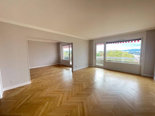 Location Appartement Rue Chazière, Lyon