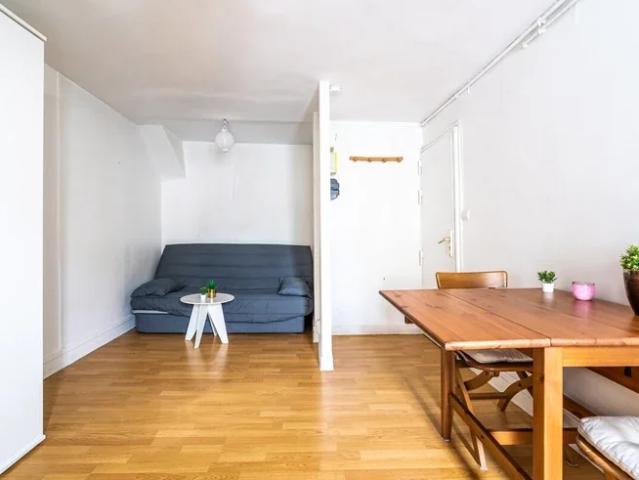 Location Appartement Rue Christiani, Paris