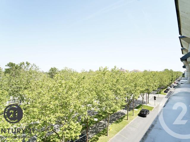 Location Appartement Rue Claude Nicolas Ledoux, Bussy Saint Georges