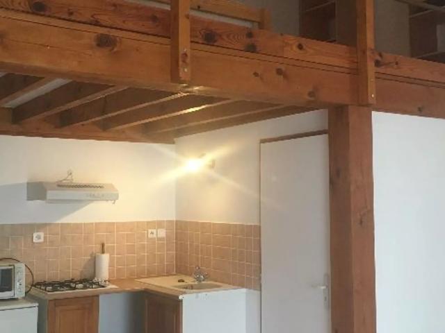 Location Appartement Rue Claude Bernard, Nîmes
