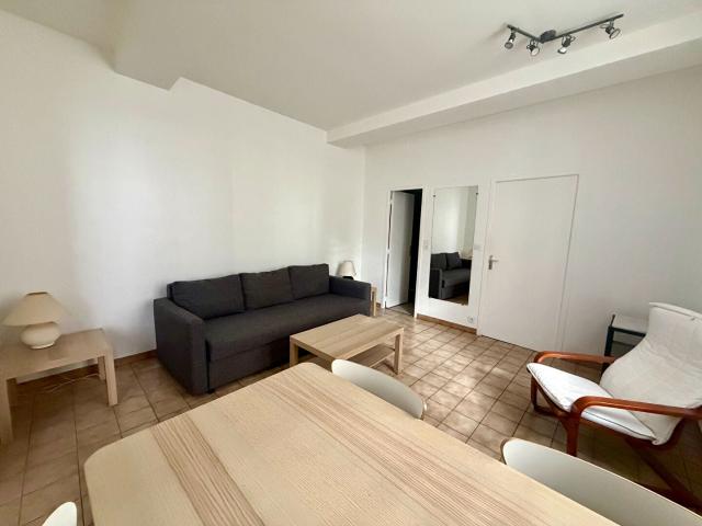 Location Appartement Rue Claude Cazotte, Dijon