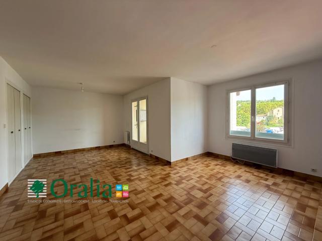 Location Appartement Rue Claude Terrasse, L'Arbresle