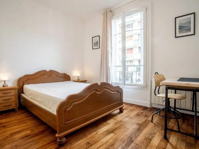 Location Appartement Rue Clément Bayard, Levallois Perret