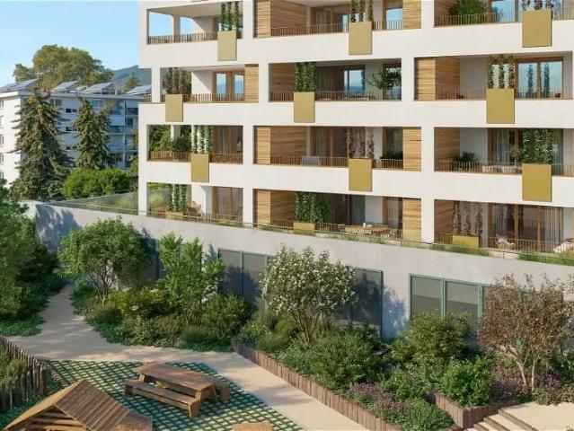 Location Appartement Rue Clément Chamarier, Voiron