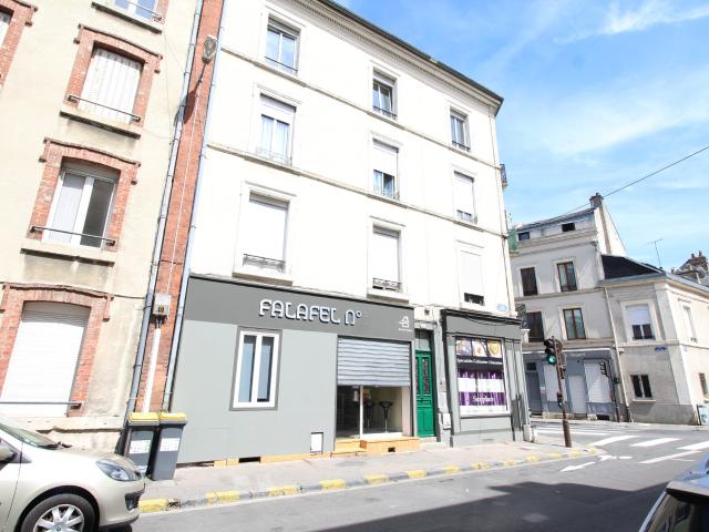 Location Appartement Rue Clovis, Reims