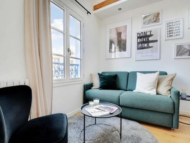Location Appartement Rue Crémieux, Paris