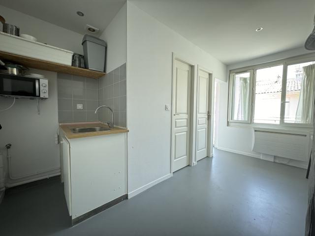 Location Appartement Rue Crépu, Grenoble