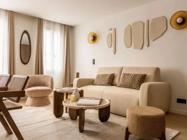 Location Appartement Rue Croix des Petits Champs, Paris