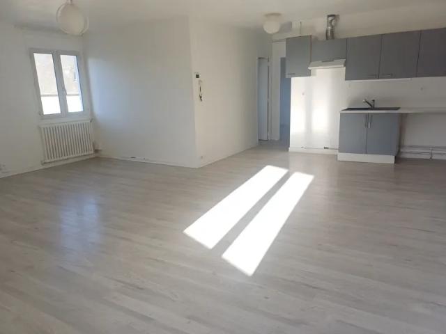 Location Appartement Rue Cuverville, Saint Brieuc
