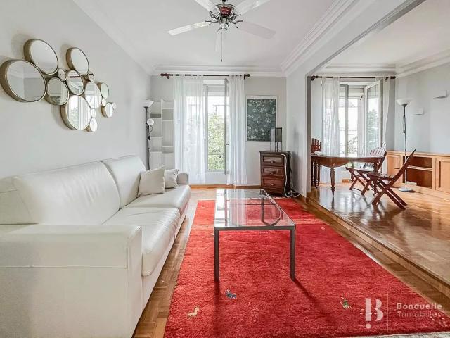 Location Appartement Rue Custine, Paris
