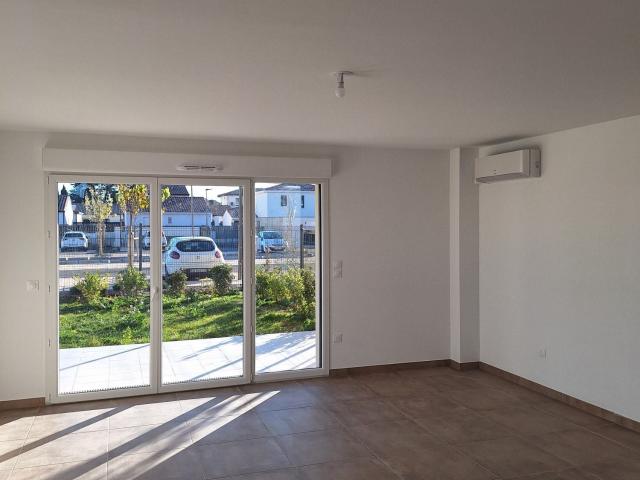 Location Appartement Rue Cyrano de Bergerac, Garons