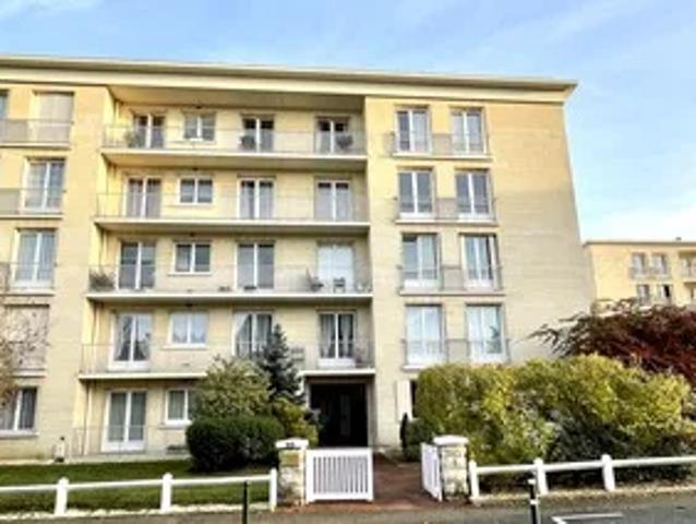 Location Appartement Rue Amédée Bouquerel, Compiègne