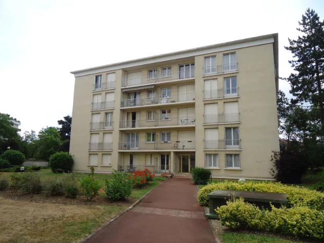Location Appartement Rue Amédée Bouquerel, Compiègne