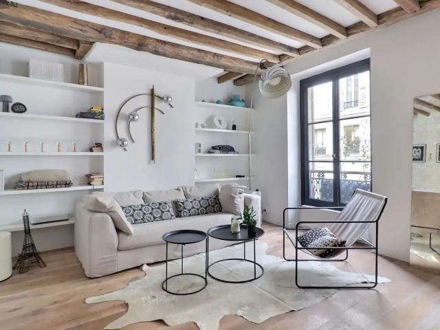 Location Appartement Rue Amelot, Paris