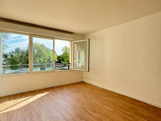 Location Appartement Rue Amélie Evrard, Montgeron
