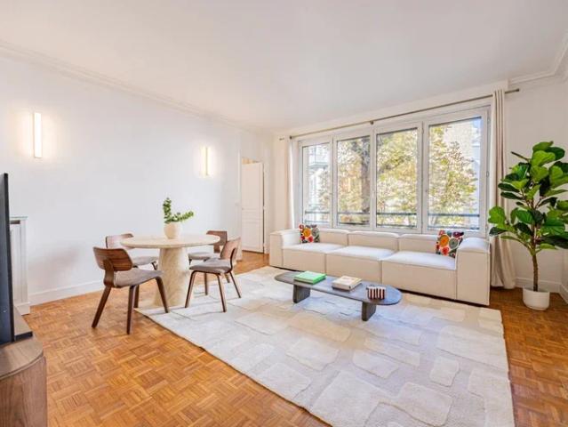 Location Appartement Rue Ampère, Paris