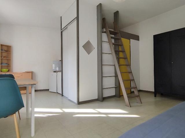 Location Appartement Rue Anthoard, Grenoble