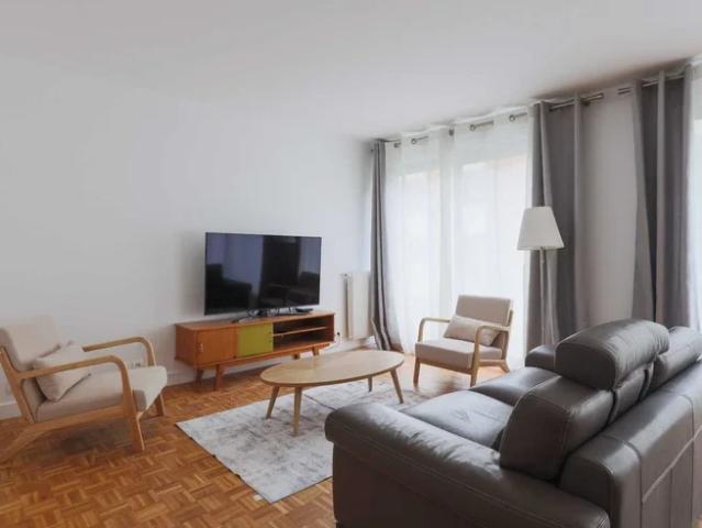 Location Appartement Rue Antoine Hajje, Paris