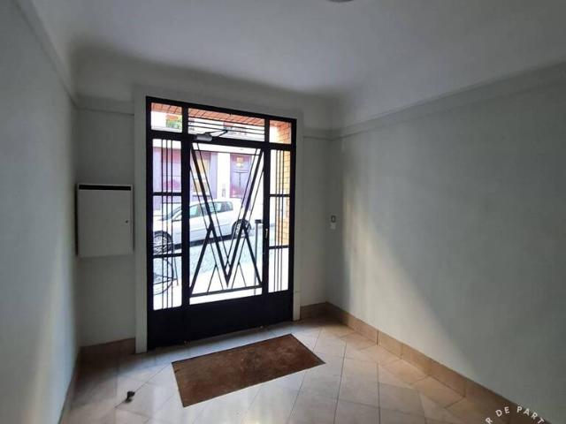 Location Appartement Rue Antoinette Fouque, Paris