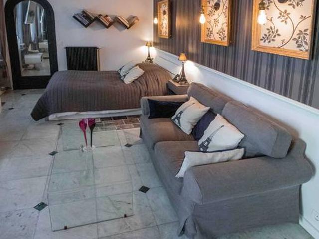Location Appartement Rue Antoinette Fouque, Paris