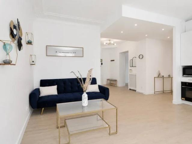 Location Appartement Rue Anatole France, Levallois Perret