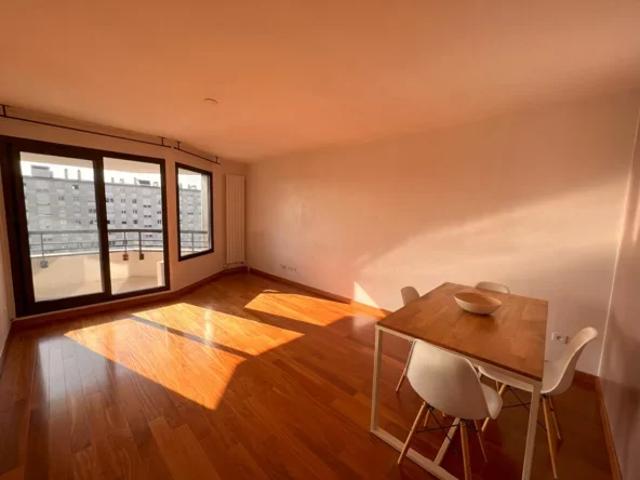 Location Appartement Rue André Citroën, Levallois Perret