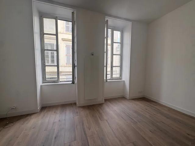 Location Appartement Rue Admyrauld, La Rochelle