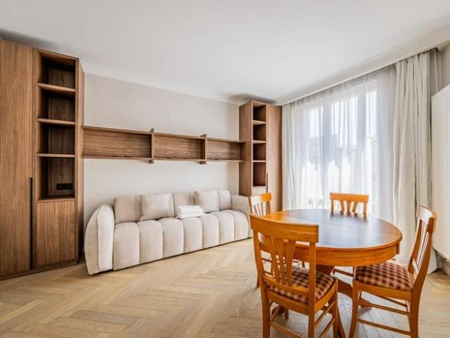 Location Appartement Rue Agar, Paris