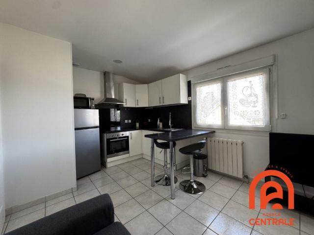 Location Appartement Rue Alain Fournier, Meyzieu