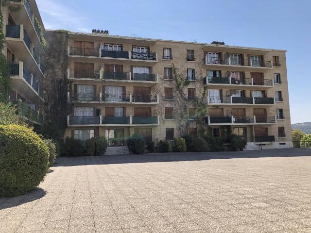 Location Appartement Rue Alain Savary, Aix en Provence