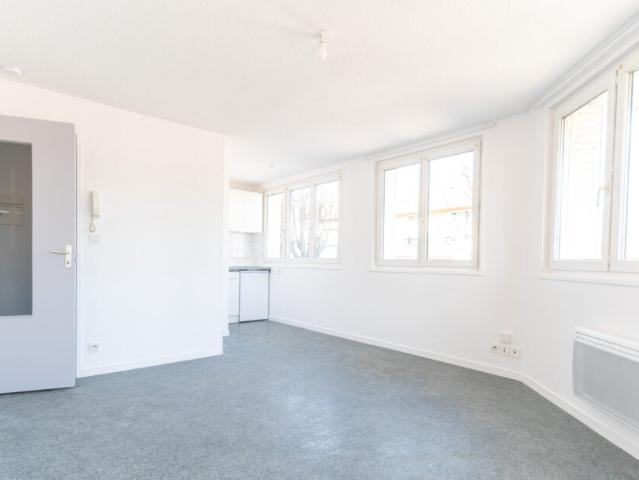 Location Appartement Rue Albert Thomas, Clermont Ferrand