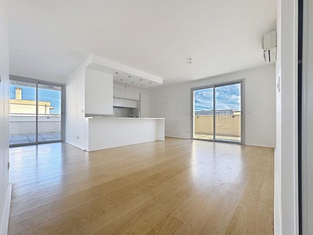 Location Appartement Rue Alexis Perroncel, Villeurbanne