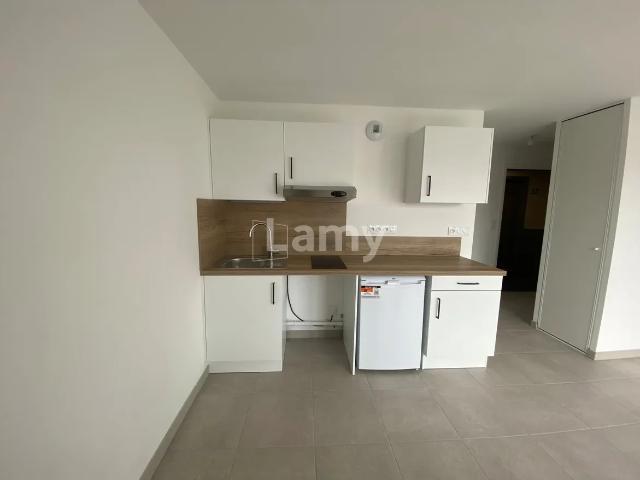 Location Appartement Rue Alfred Nakache, Brest