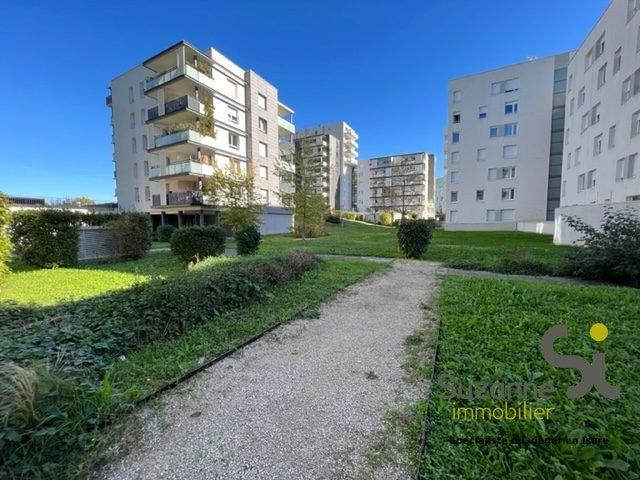 Location Appartement Rue Alfred de Vigny, Grenoble