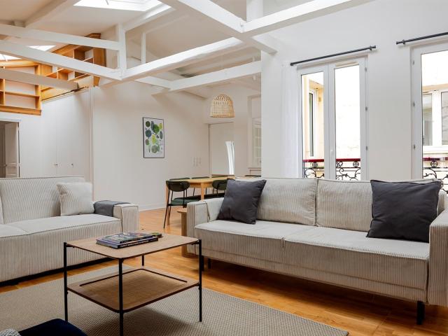 Location Appartement Rue Alibert, Paris
