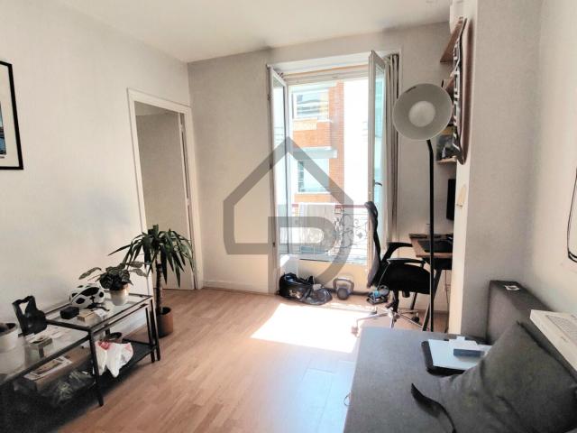 Location Appartement Rue Arthur Groussier, Paris