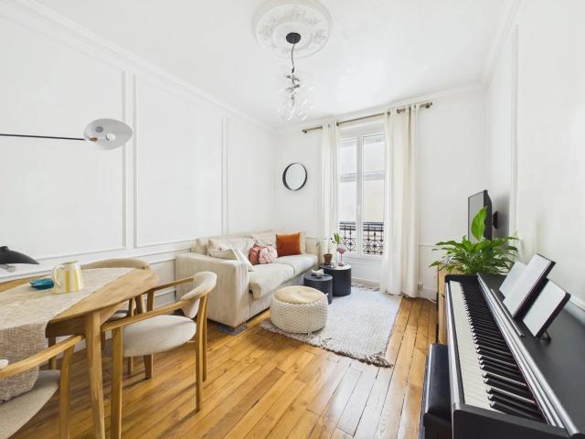 Location Appartement Rue Aristide Briand, Levallois Perret