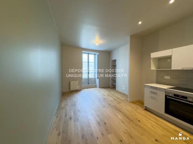 Location Appartement Rue Armand Brossard, Nantes
