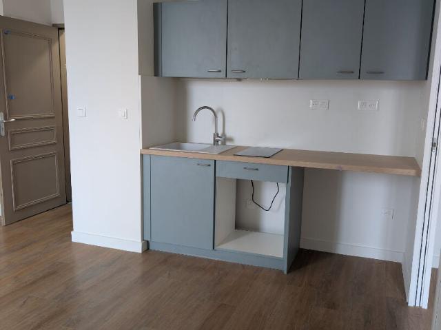 Location Appartement Rue Arsène Orillard, Poitiers