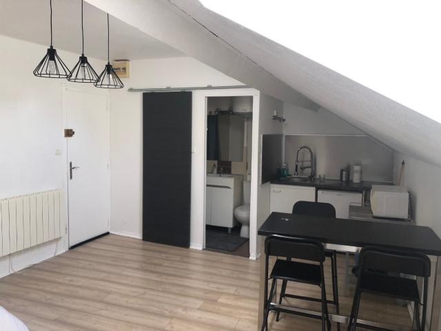 Location Appartement Rue Arsène Vermenouze, Naucelles