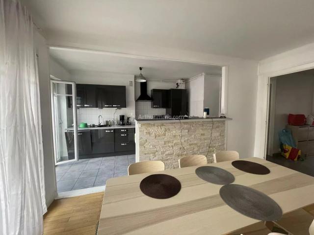 Location Appartement Rue Audibert et Lavirotte, Lyon