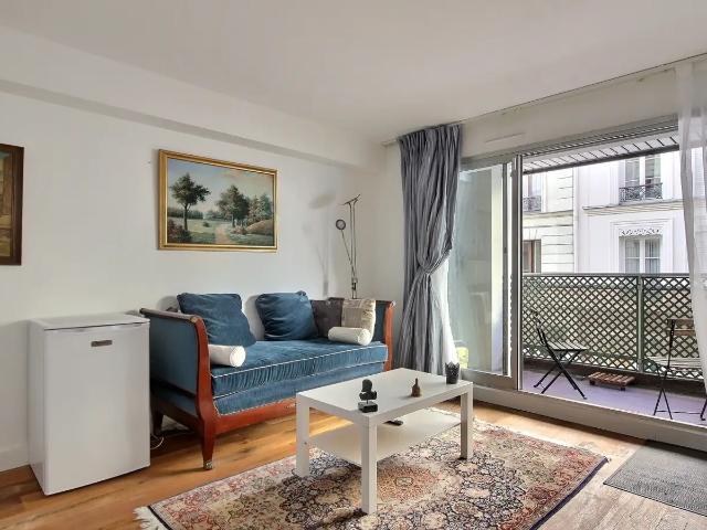 Location Appartement Rue Augereau, Paris