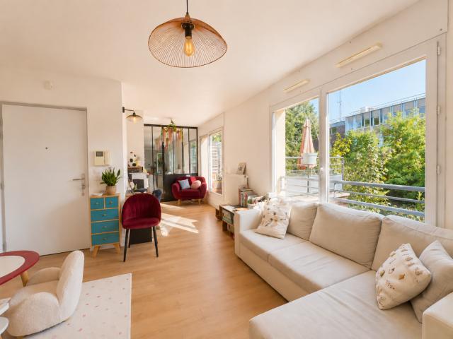 Location Appartement Rue Auguste Blanqui, Gentilly