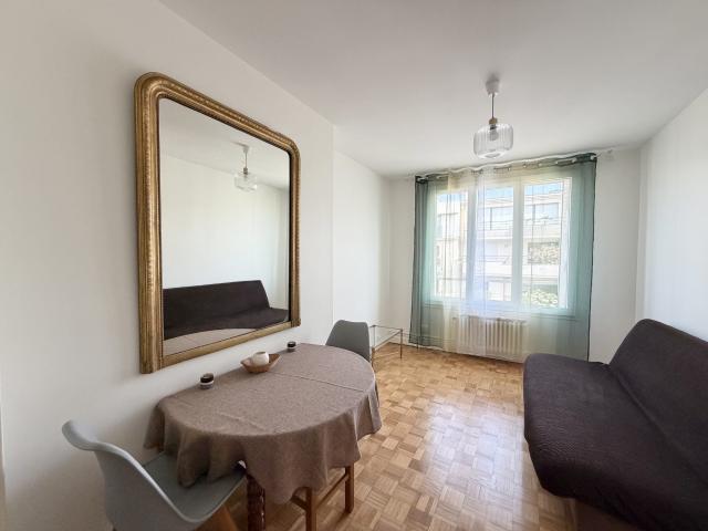 Location Appartement Rue Auguste Gervais, Issy les Moulineaux